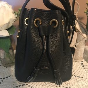 Authentic Dooney & Bourke AWL Near Mint Bucket Bag