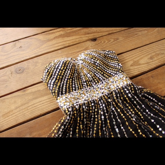 Gold & Silver Homecoming Dress - Picture 3 of 5