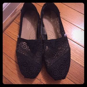 TOMS black crochet shoes