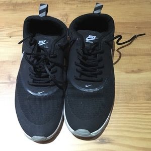 Max Air Thea Nike Sneakers