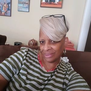 Meet your Posher, Lynne