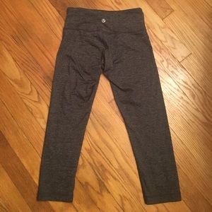 Lululemon Crops, size 2