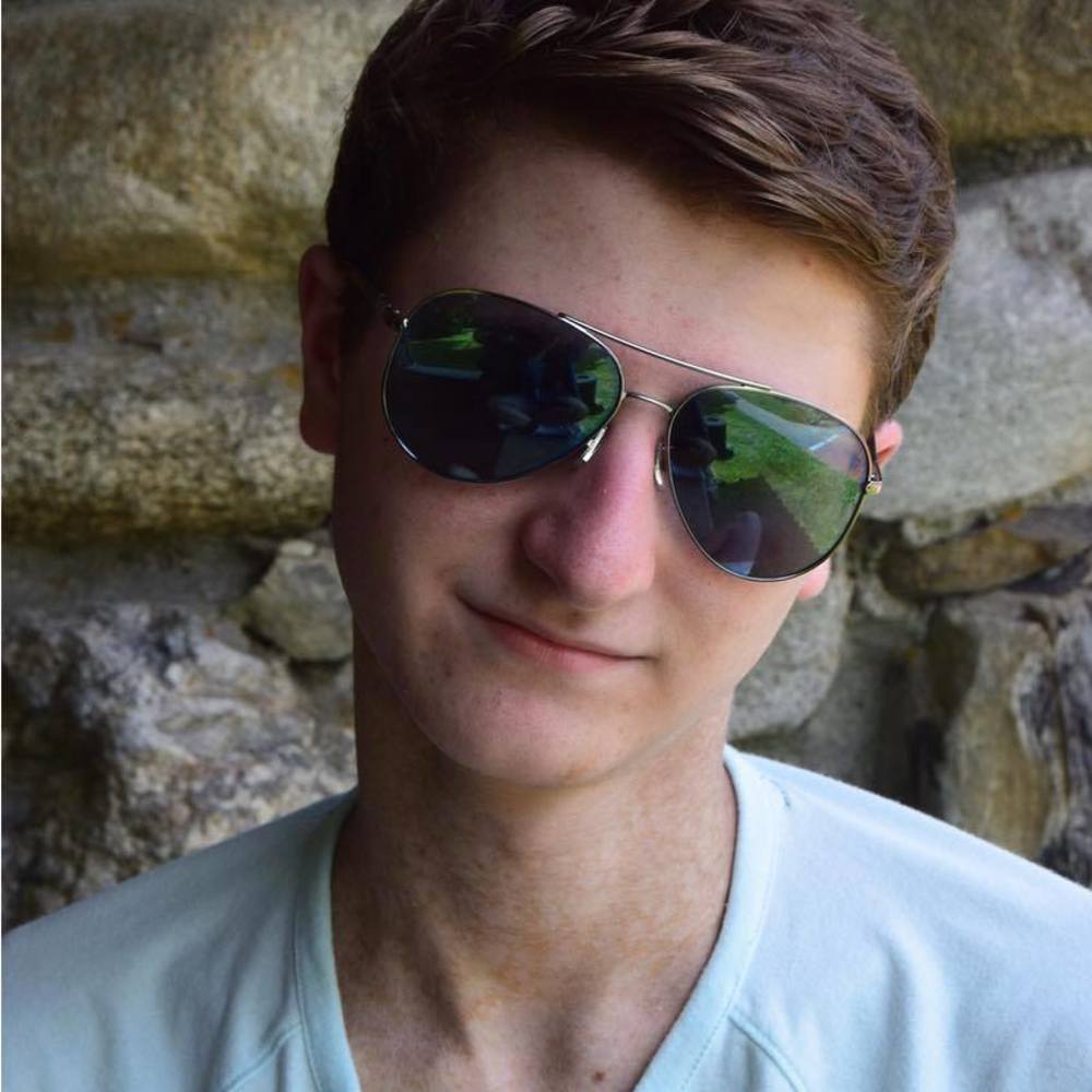 Meet your Posher, Ethan