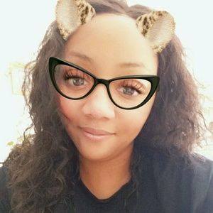 Meet your Posher, Camillea