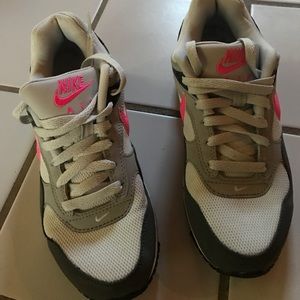 Women’s Nike Air sneakers