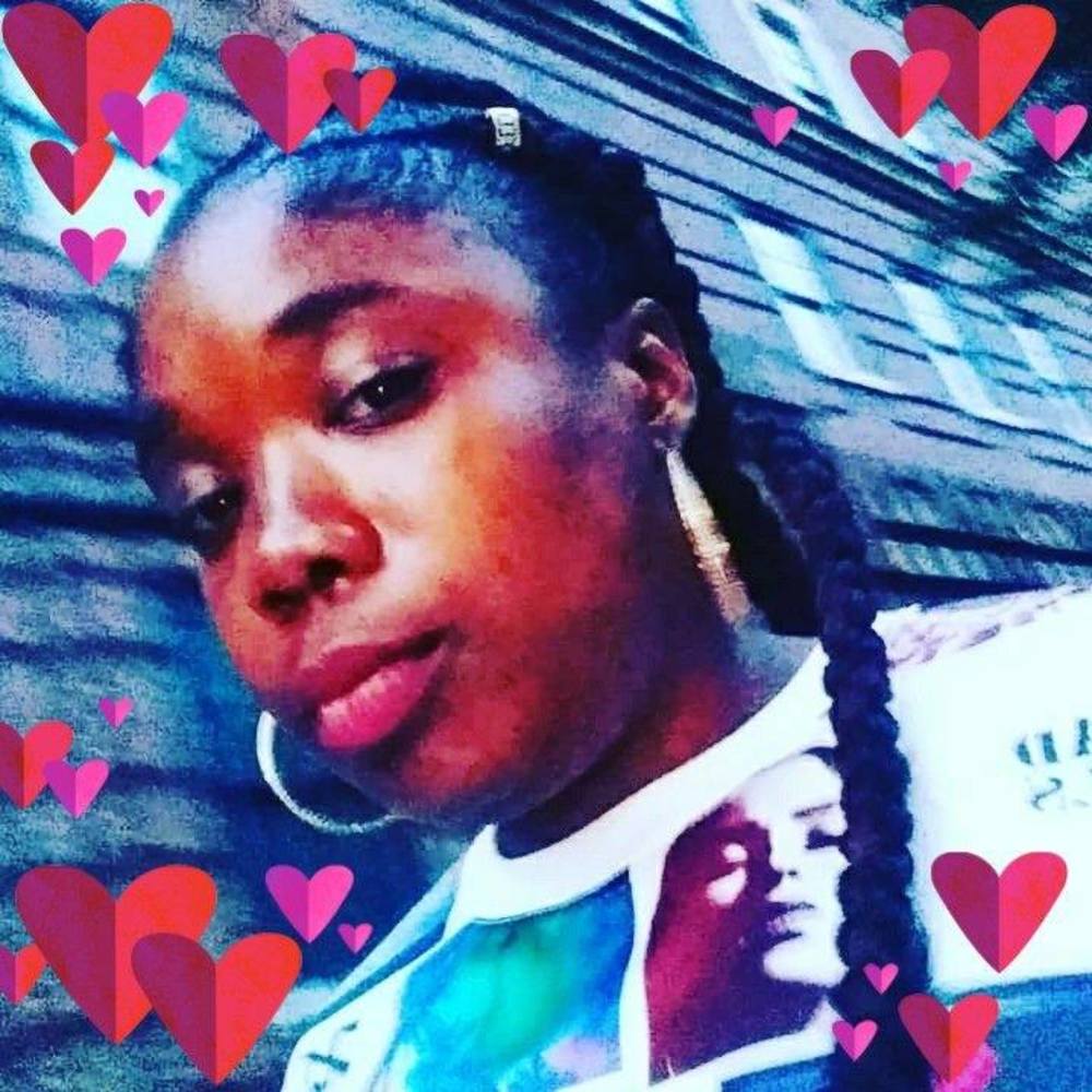 Meet your Posher, Shawntia