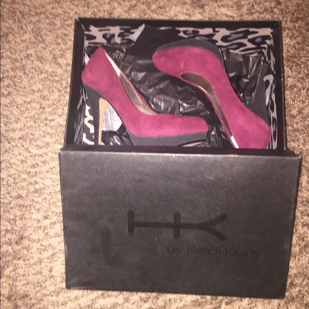 HK by Heidi Klum platform pump