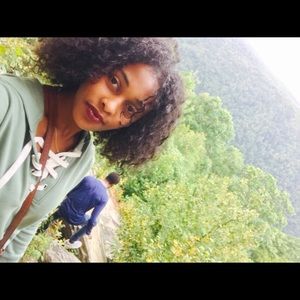 Meet your Posher, Lunet