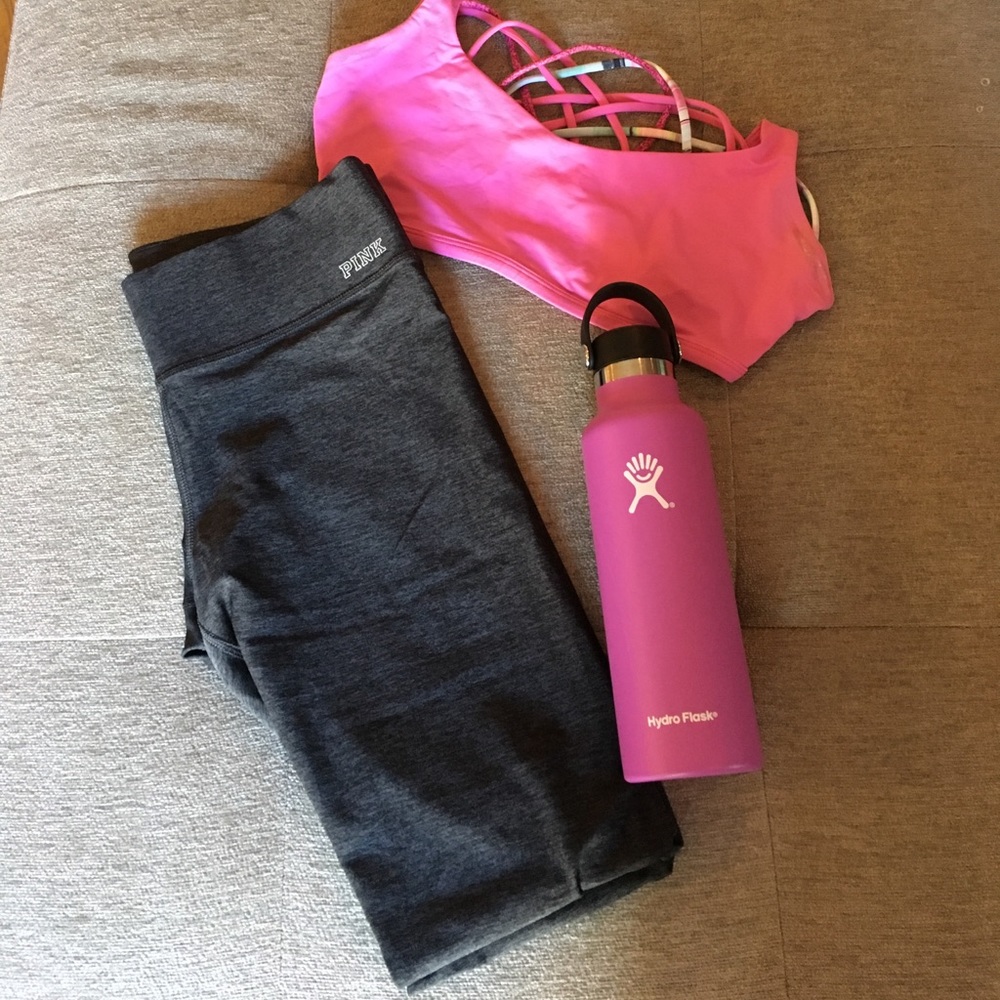 NWOT • PINK navy ultimate yoga pant •