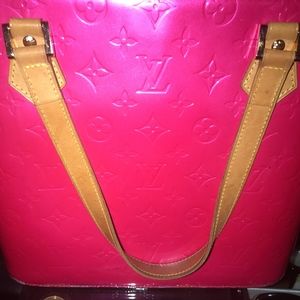 Auth Vuitton Vernis Pink bag *Accepting OFFERS