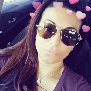 Meet your Posher, Aileen