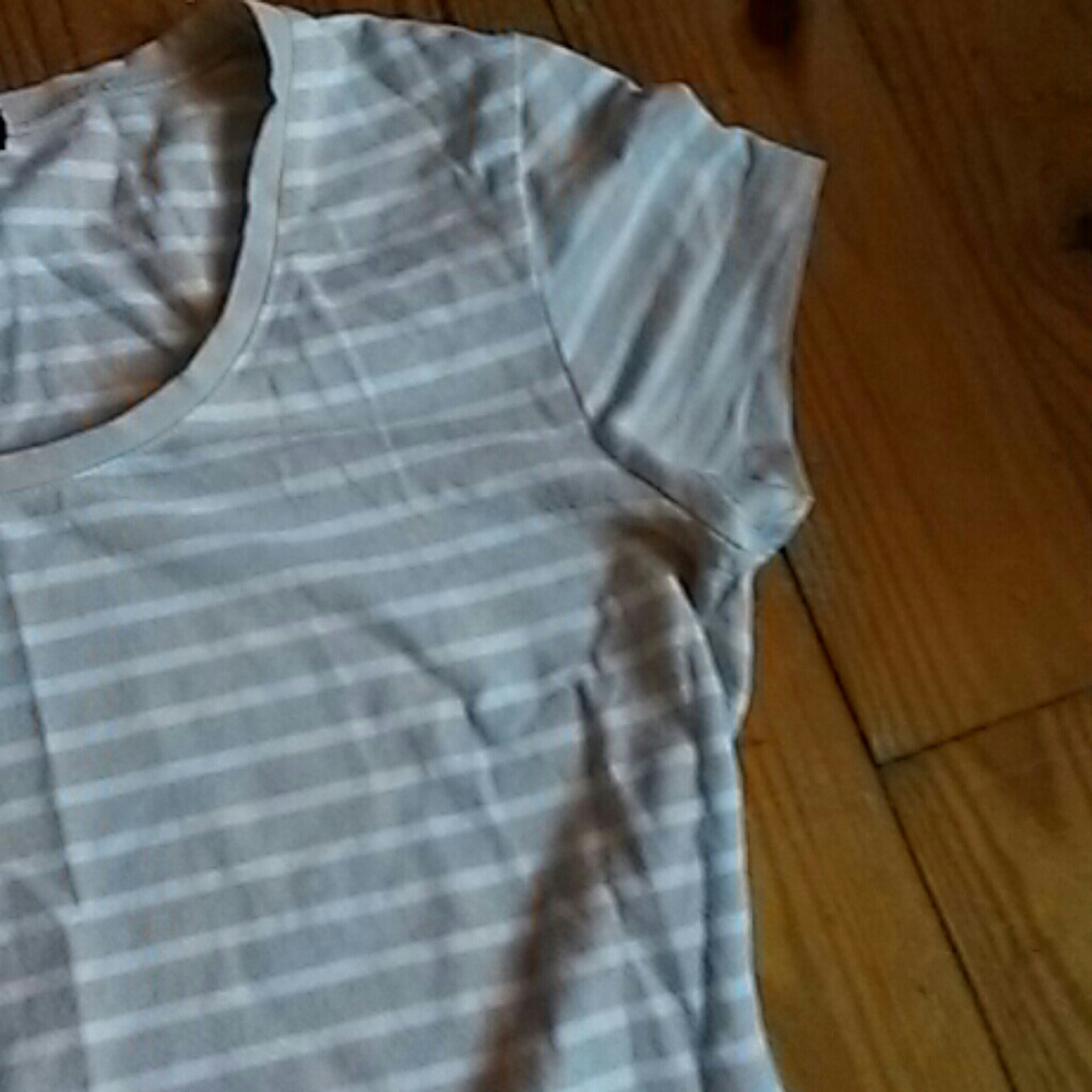 The Limited Basic Tee - image 3