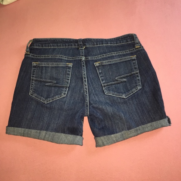 I Trade:) Distressed Shorts - Picture 2 of 2