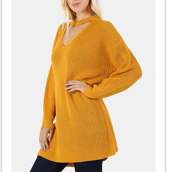 Oversized V-neck Choker Sweater Mustard Color - Picture 6 of 7