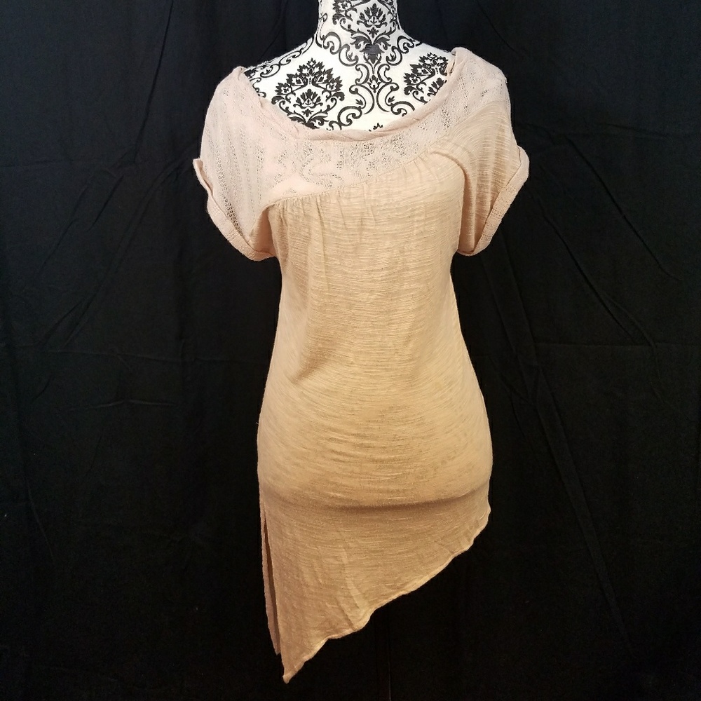 Deletta Anthropology light pink top