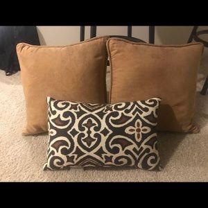 Throw Pillows