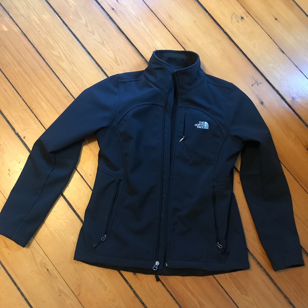 Women's Black Northface shell jacket size medium