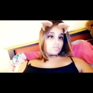 Meet your Posher, Shakira