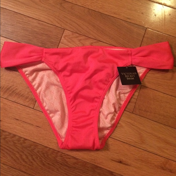 🌴️VS bikini bottom🌴 - Picture 2 of 6