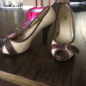 Mossimo heels