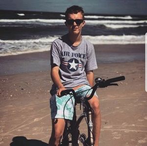 Meet your Posher, Declan