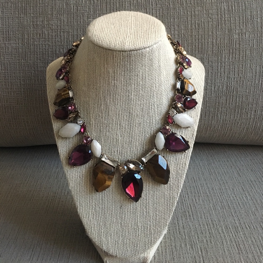 Statement necklace