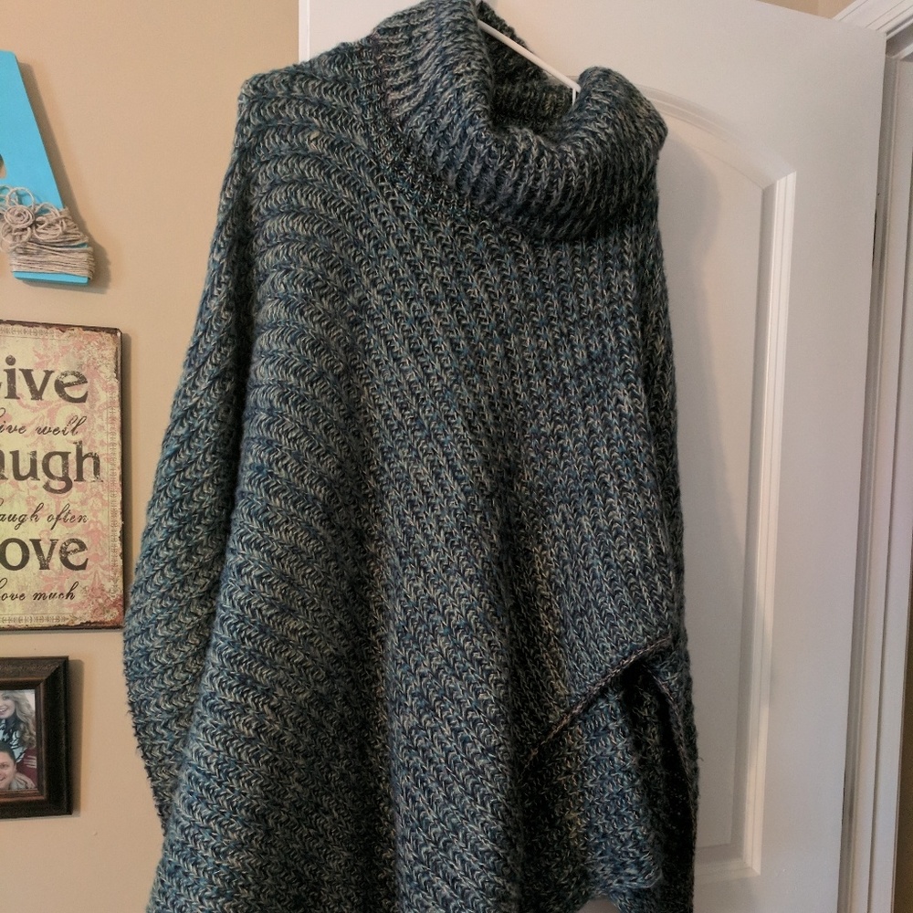 mutli tone blue poncho