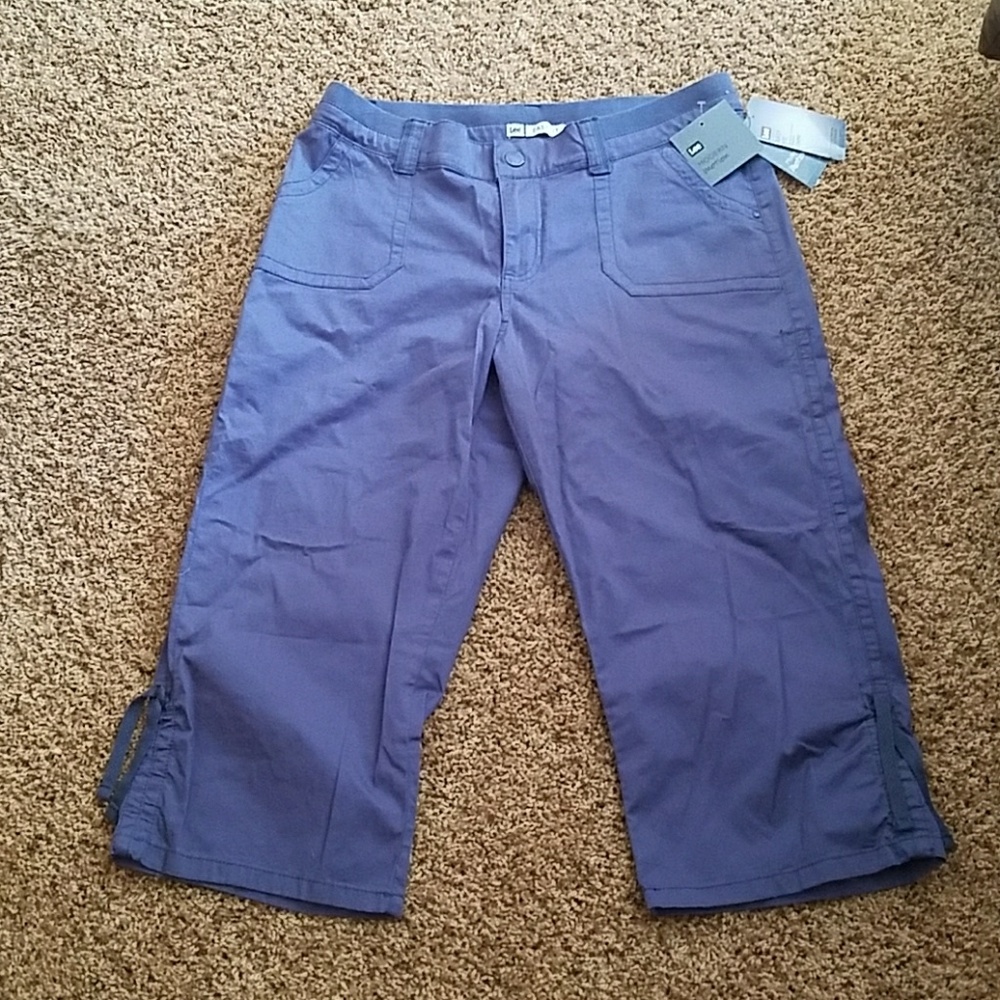 Lee capris