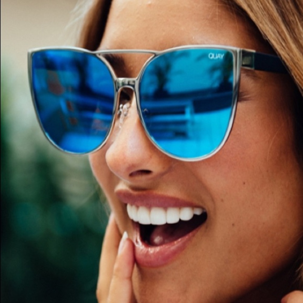 Quay Sorority Princess Sunglasses