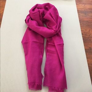 🎊FINAL SALE🎊 J.Crew Magenta Wool Scarf