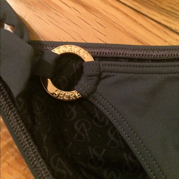 🌴️VS Bikini Bottom🌴 - Picture 2 of 5