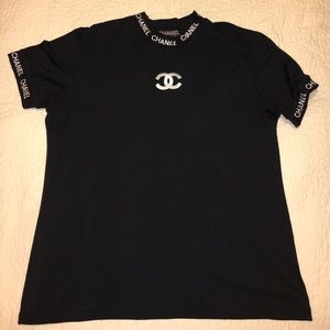 Chanel, size M
