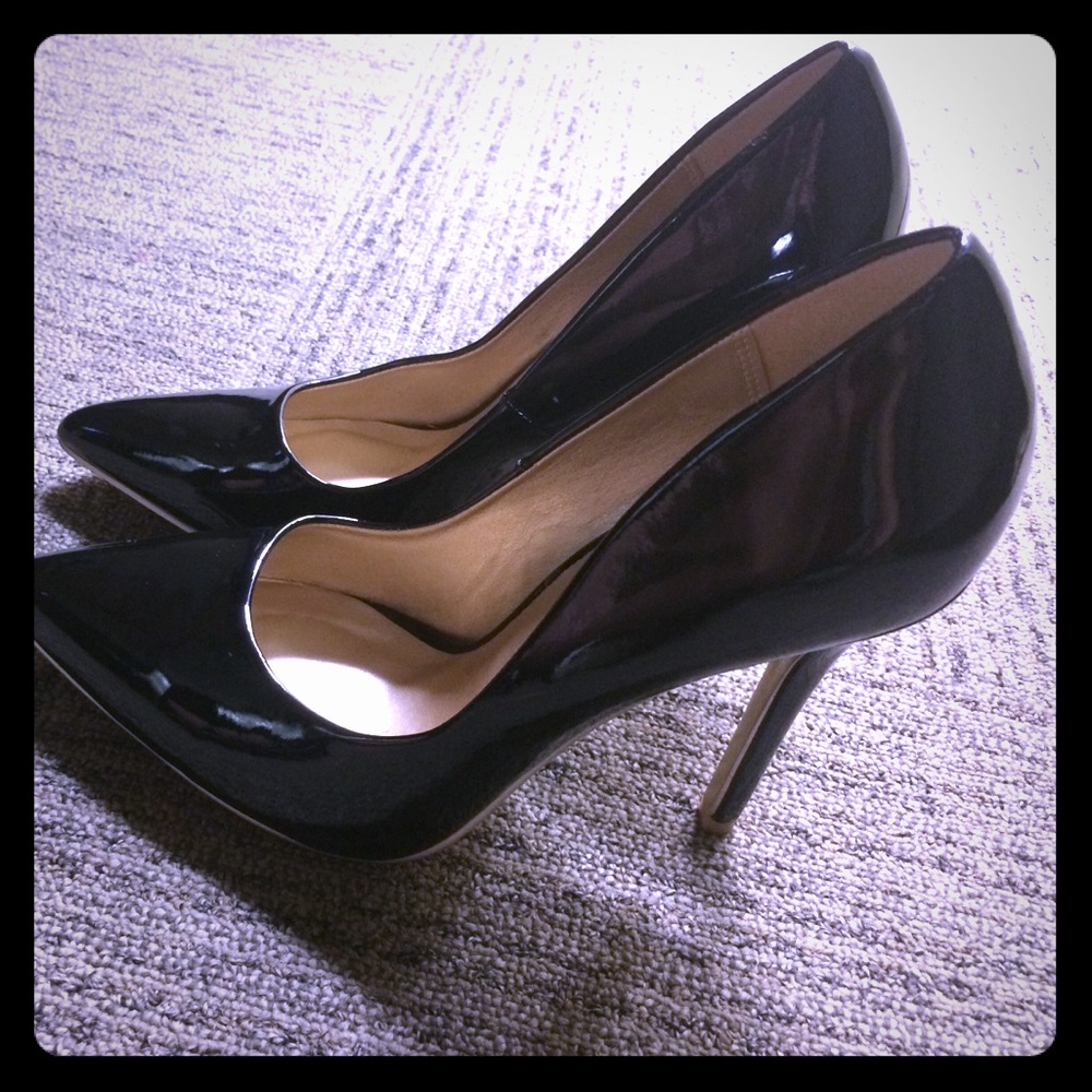 Super Cute Black with Gold Heels