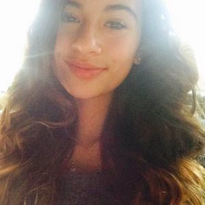 Meet your Posher, Leslie