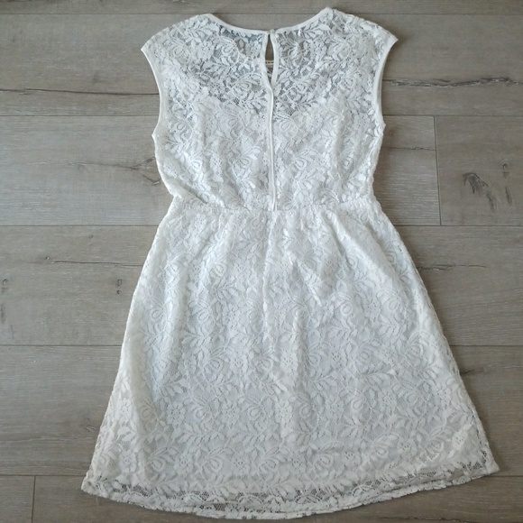 Dress - Picture 4 of 5