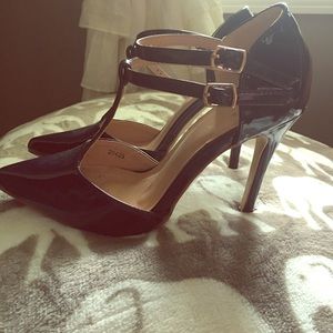 Navy Blue Patent Leather Heel