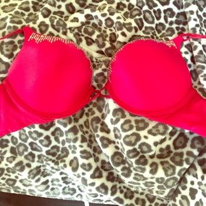 Victoria’s Secret Bombshell