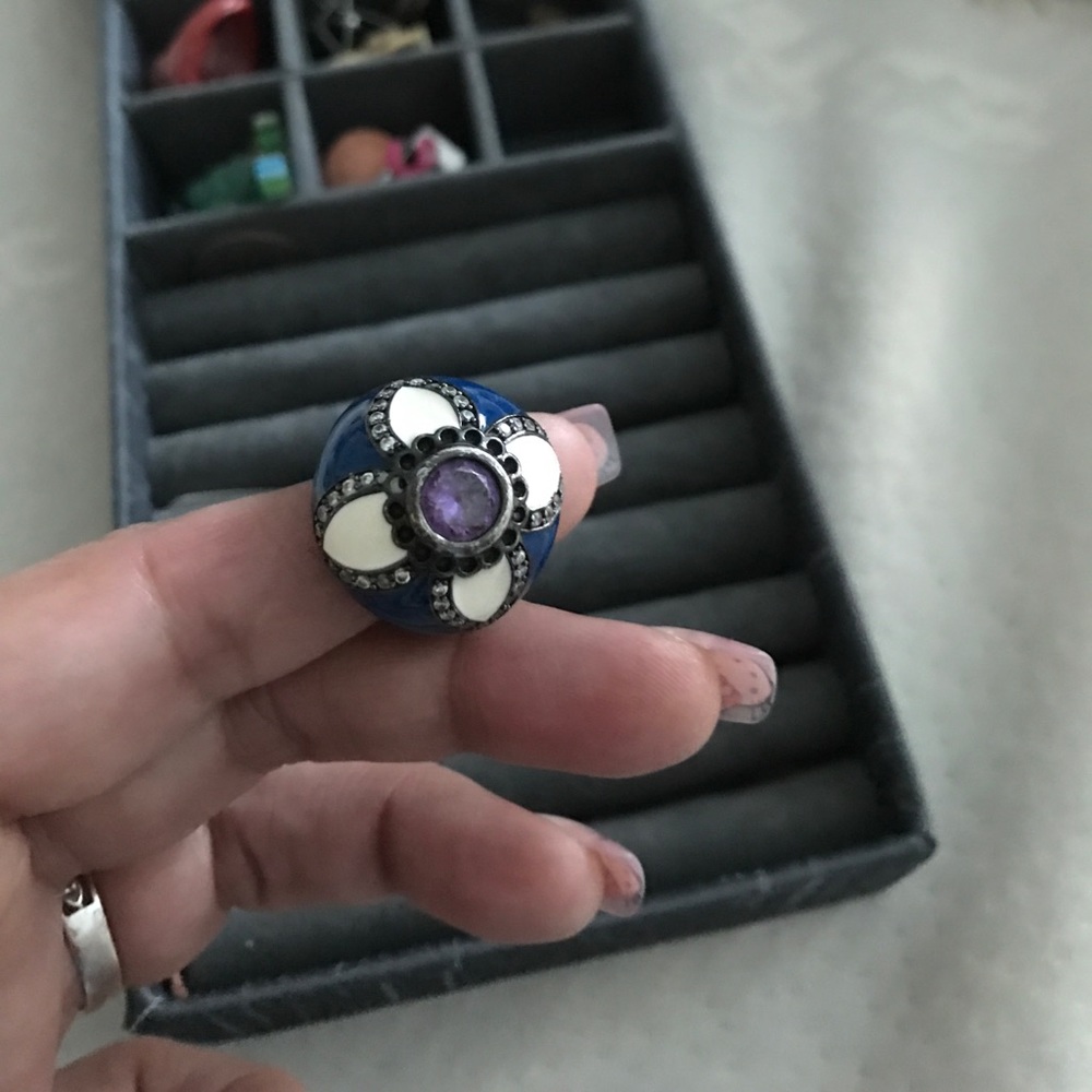 Ring - Picture 2 of 2