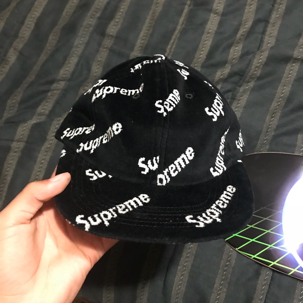 Supreme 6 panel logo hat