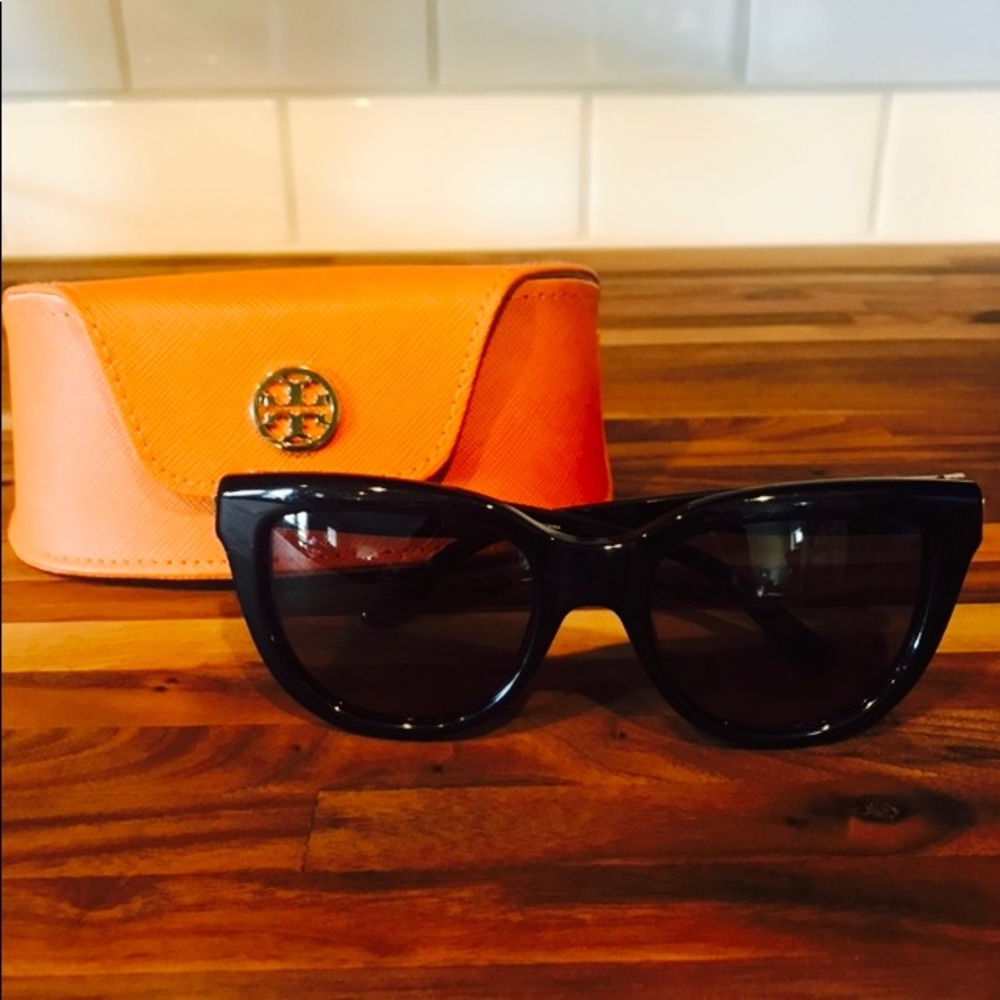 🕶 Tory Burch Reva Sunglasses 🕶