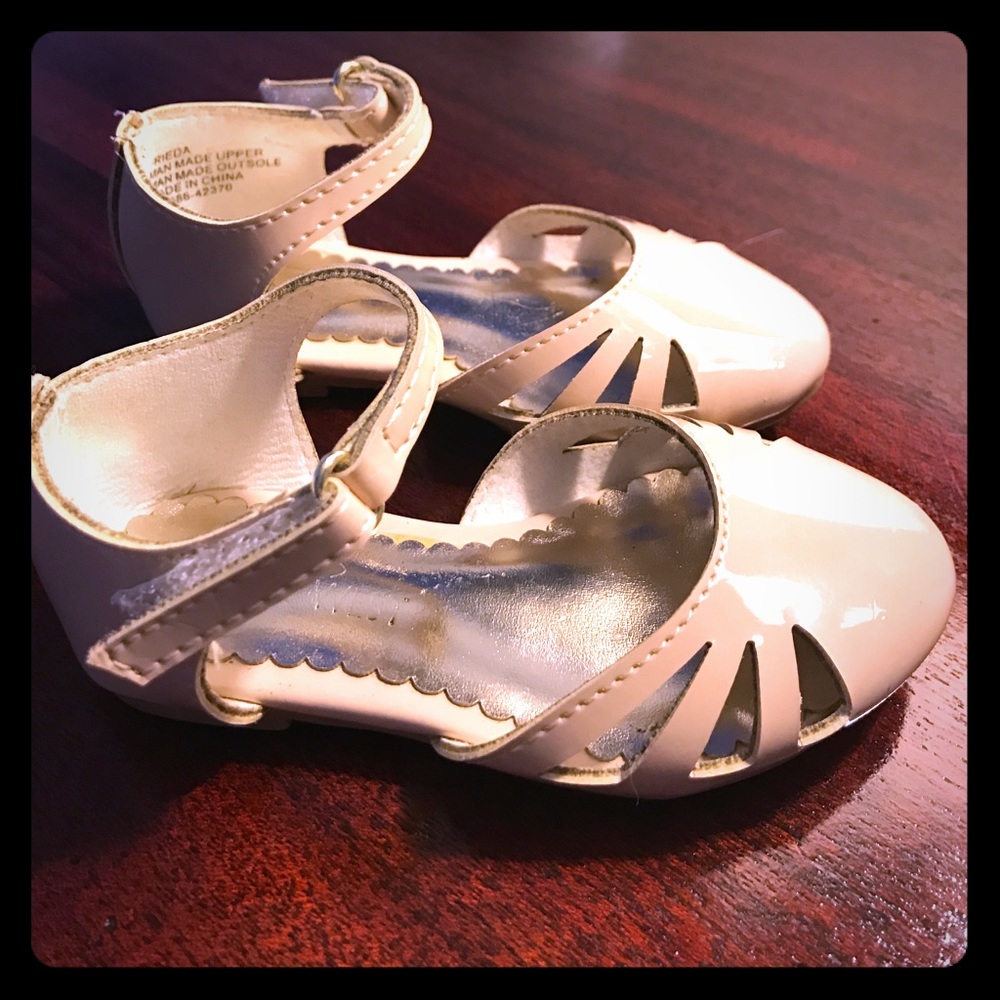 Girls Nine West ankle strap shoes