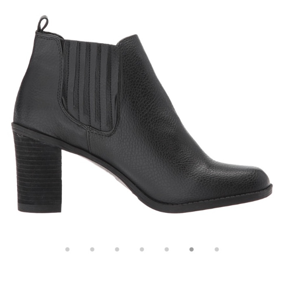 Dr. Scholls "Launch" black leather booties
