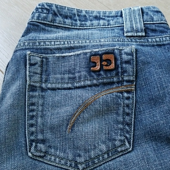 Jeans - Picture 2 of 4