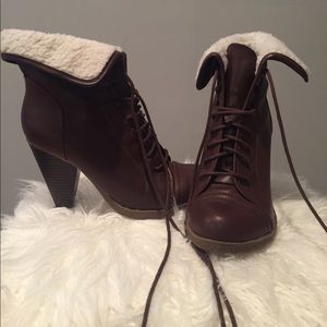 Heeled booties