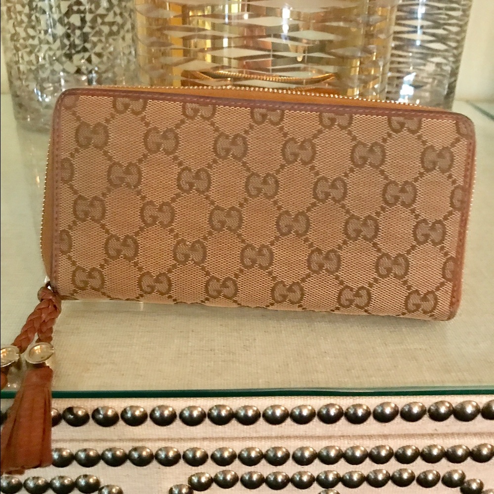 Authentic Gucci Wallet