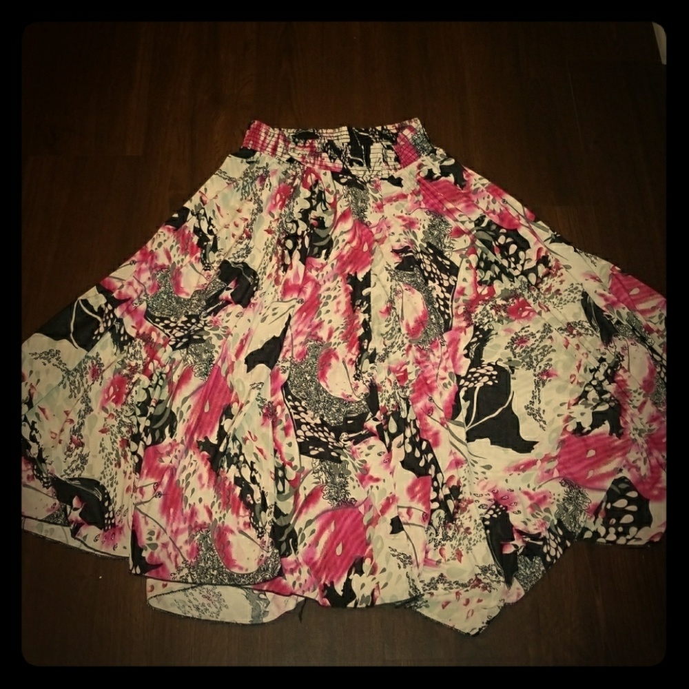 Flare pink white and black skirt one size