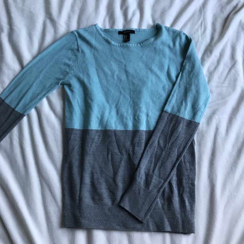 Light weight long sleeve knit sweater