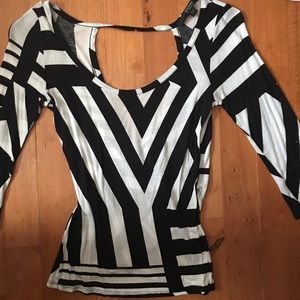 Guess top