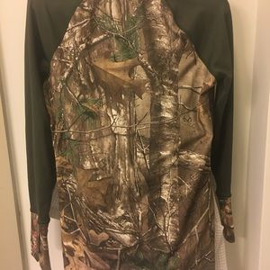 Under armour realtree camo scent control top