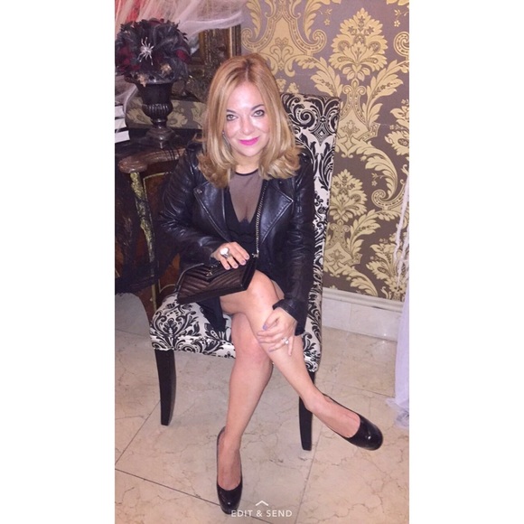 Meet your Posher, Natalie - Picture 2 of 6